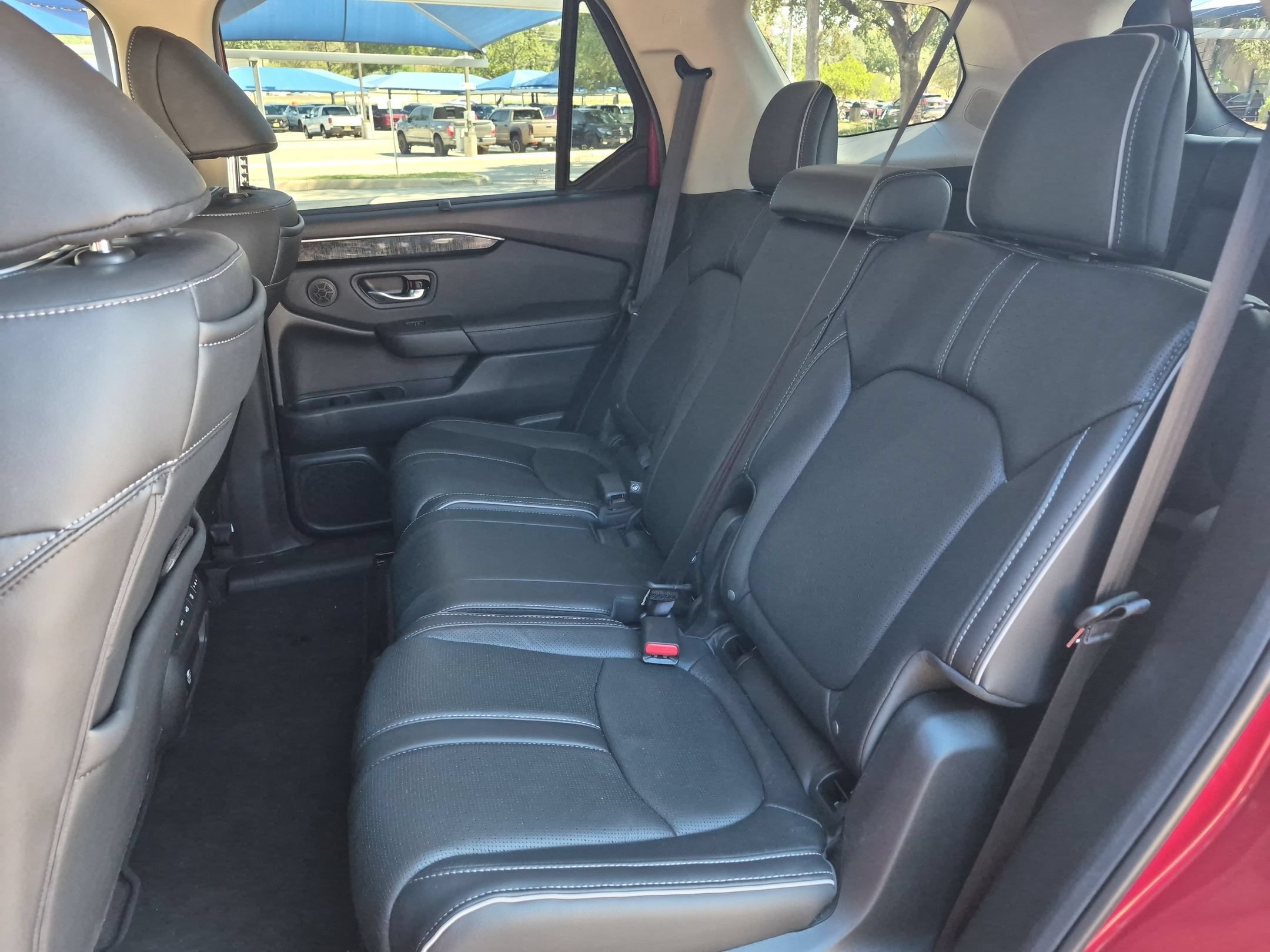 Certified 2025 Honda Pilot Elite image 14