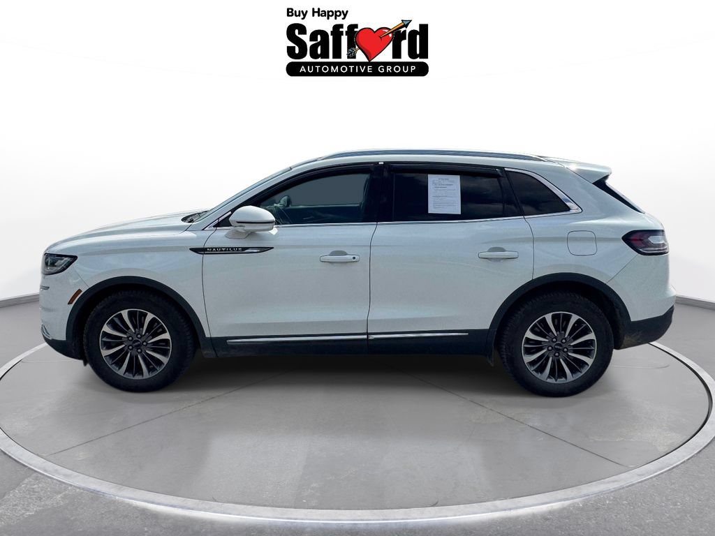 Used 2021 Lincoln Nautilus Reserve AWD/4WD image 2