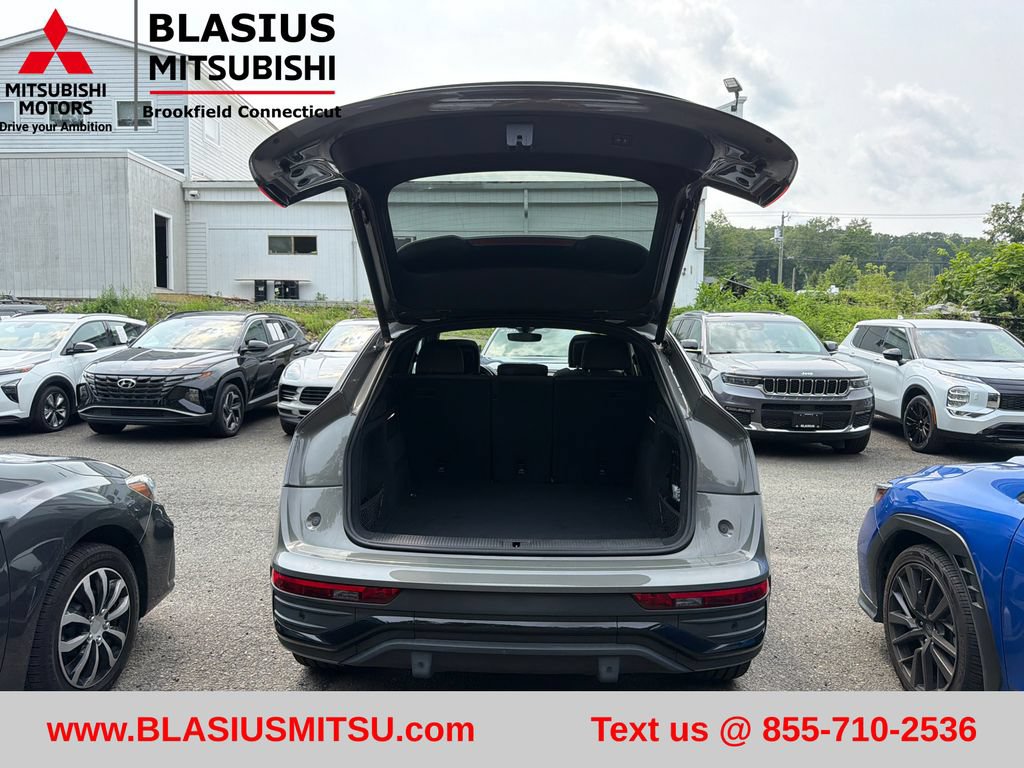 Used 2023 Audi Q5 2.0T Premium Plus w/ Premium Plus Package AWD/4WD image 46