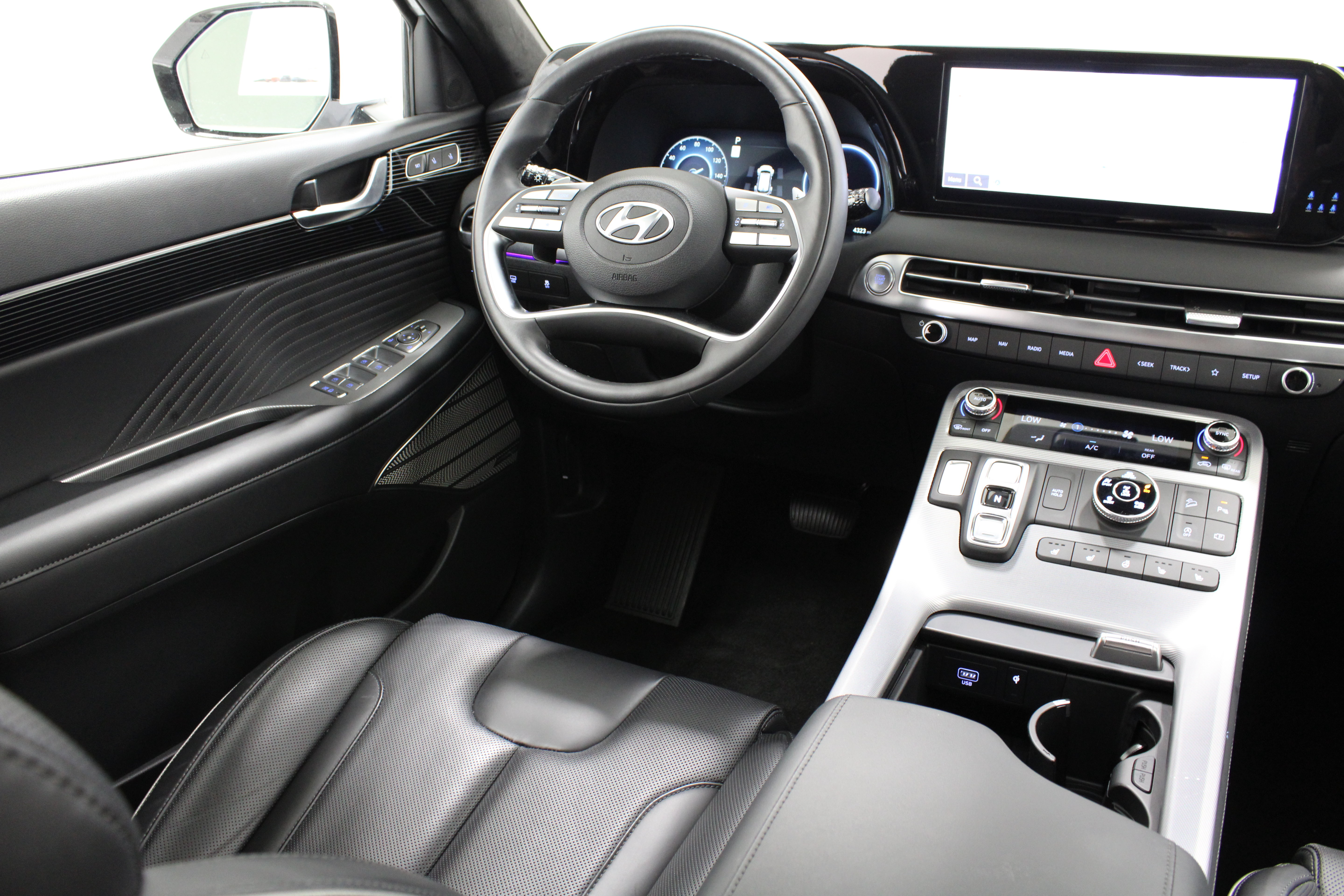 Used 2025 Hyundai Palisade Calligraphy AWD/4WD image 36