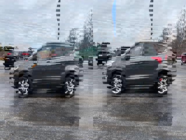 Used 2019 Ford Escape SE image 4