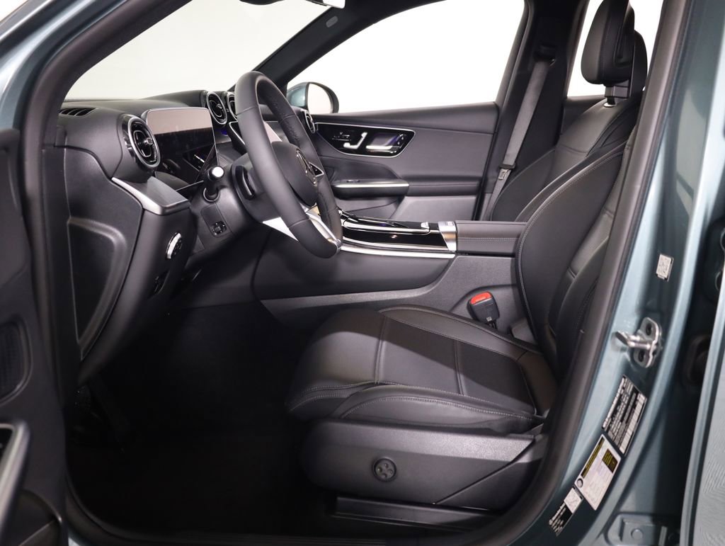Used 2026 Mercedes-Benz GLC 300 4MATIC image 29