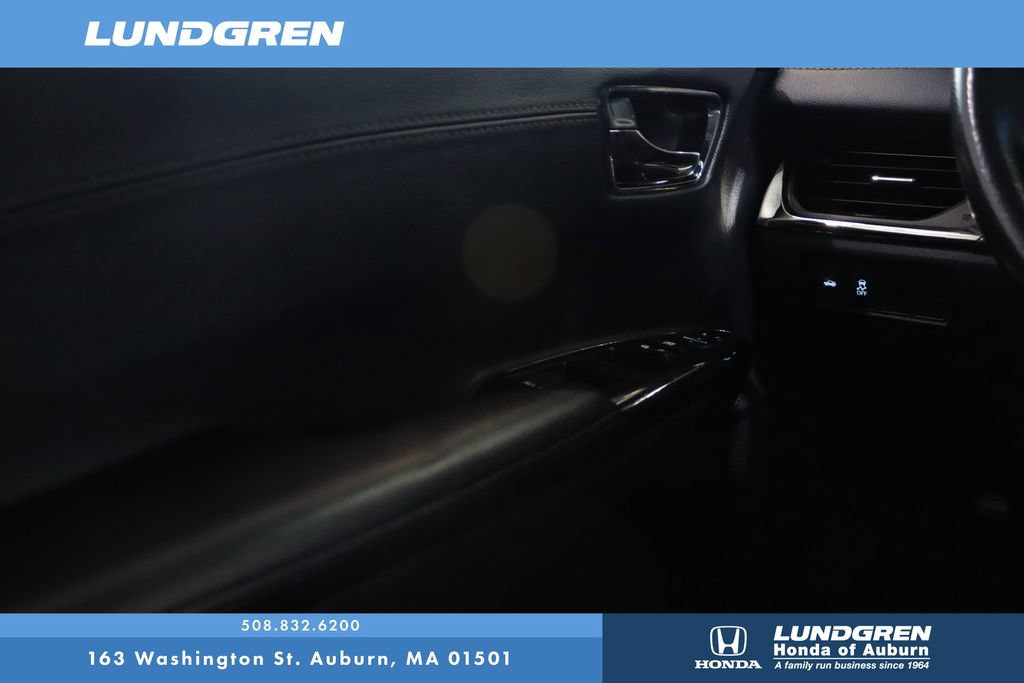 Used 2015 Toyota Avalon XLE FWD image 26