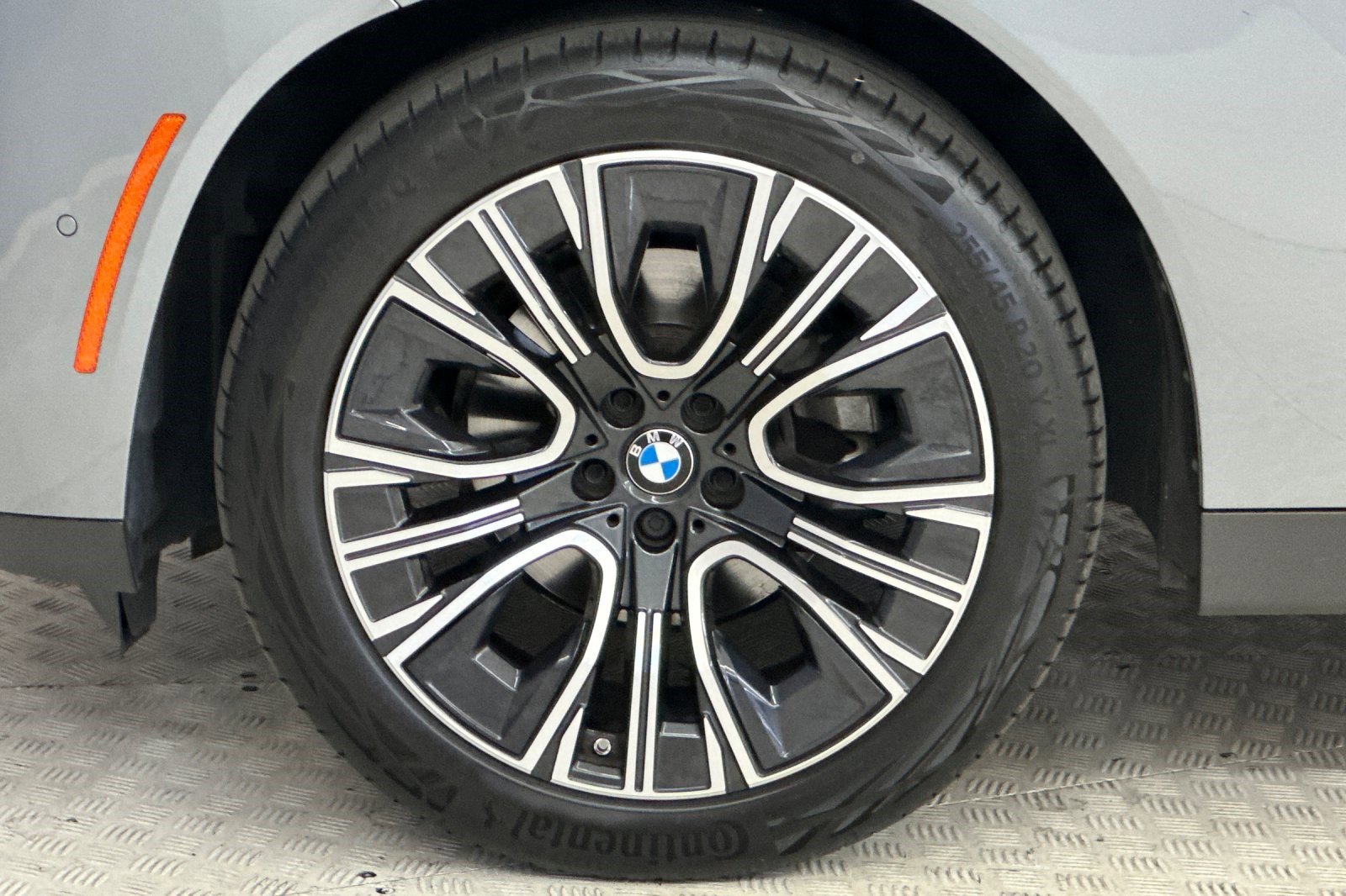 Used 2025 BMW X3 xDrive30 w/ Premium Package AWD/4WD image 10