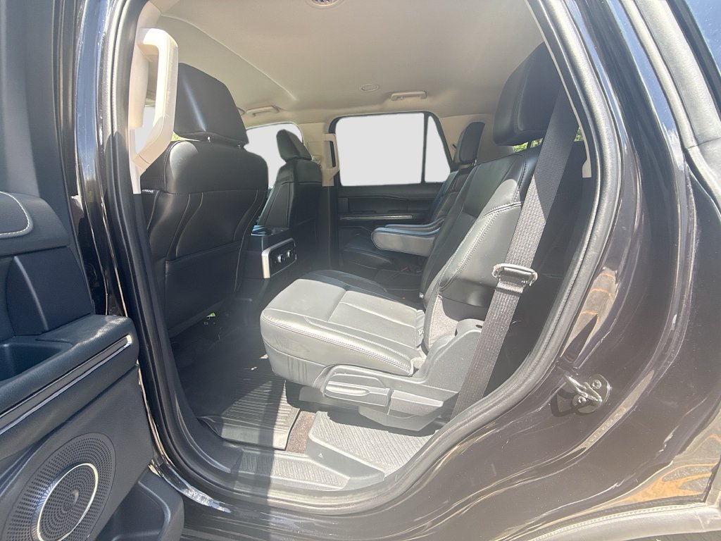 Used 2023 Ford Expedition XLT RWD image 26