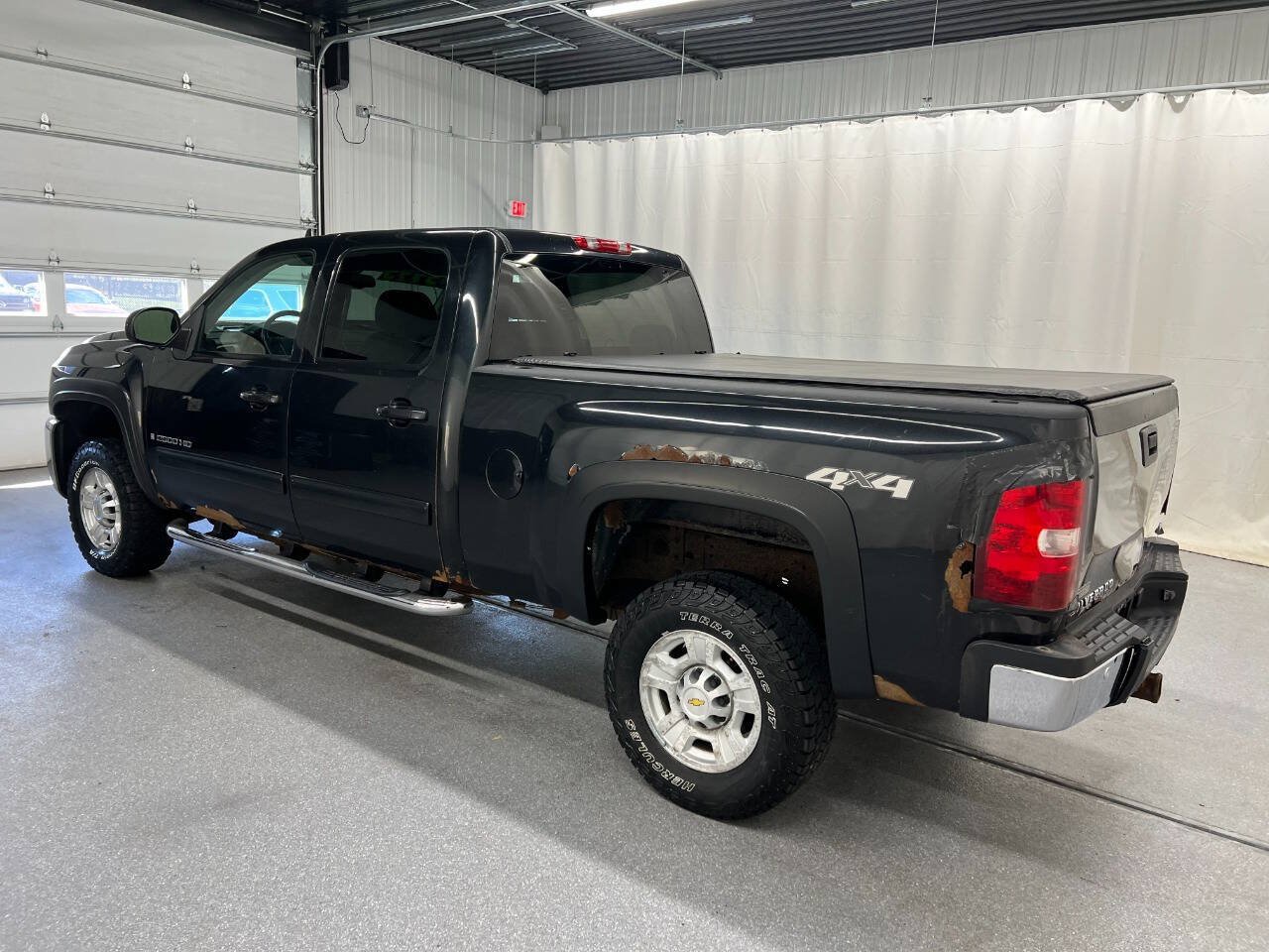 Used 2009 Chevrolet Silverado 2500 LTZ w/ Safety Package AWD/4WD image 6
