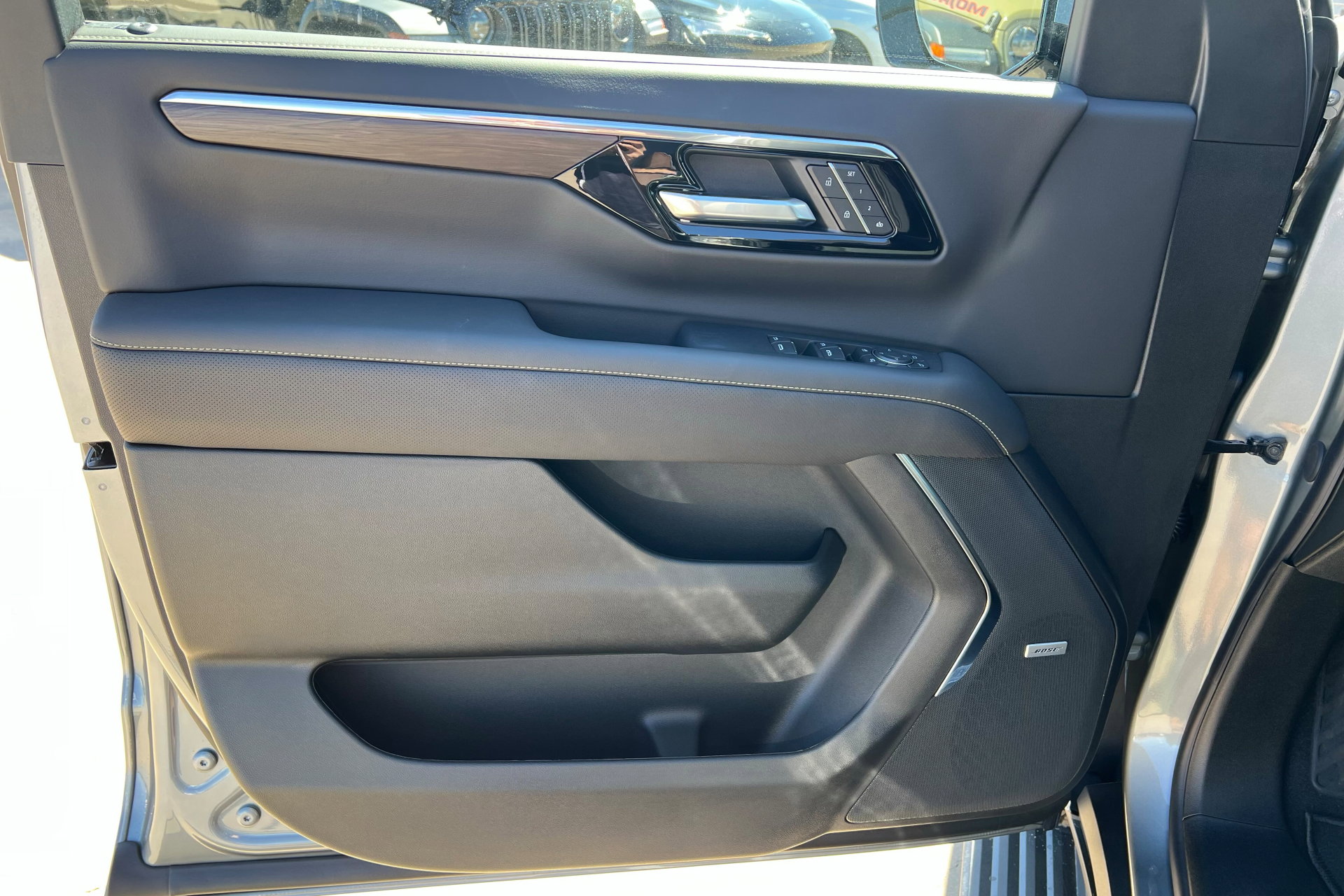 New 2026 Chevrolet Suburban Premier image 15