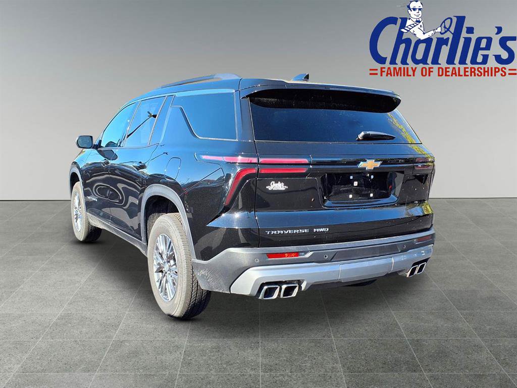 Used 2025 Chevrolet Traverse LT AWD/4WD image 5