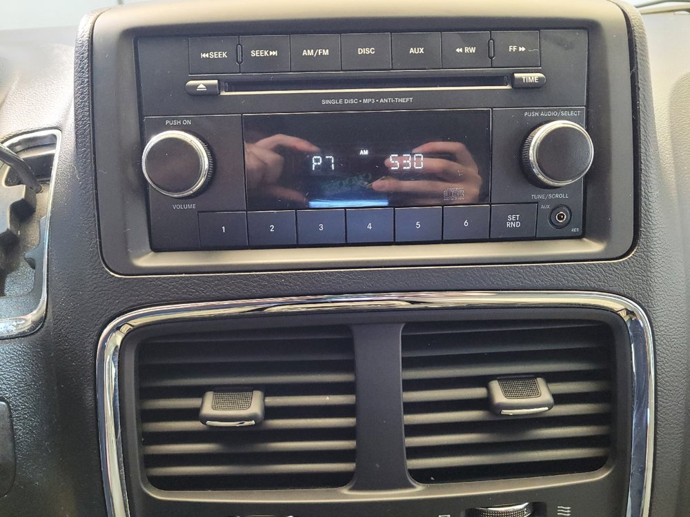 Used 2014 Dodge Grand Caravan SE w/ Quick Order Package 29E SE FWD image 25