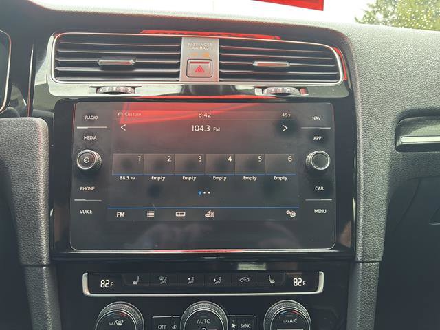 Used 2019 Volkswagen Golf R 4-Door image 21