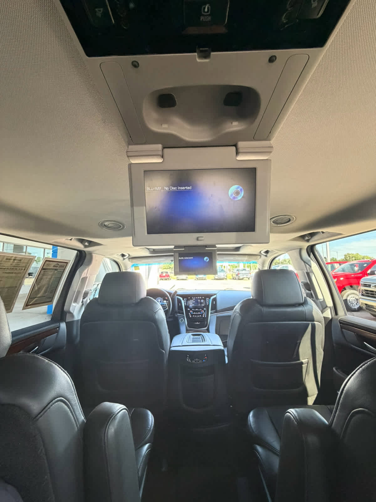Used 2020 Cadillac Escalade ESV Premium Luxury AWD/4WD image 16