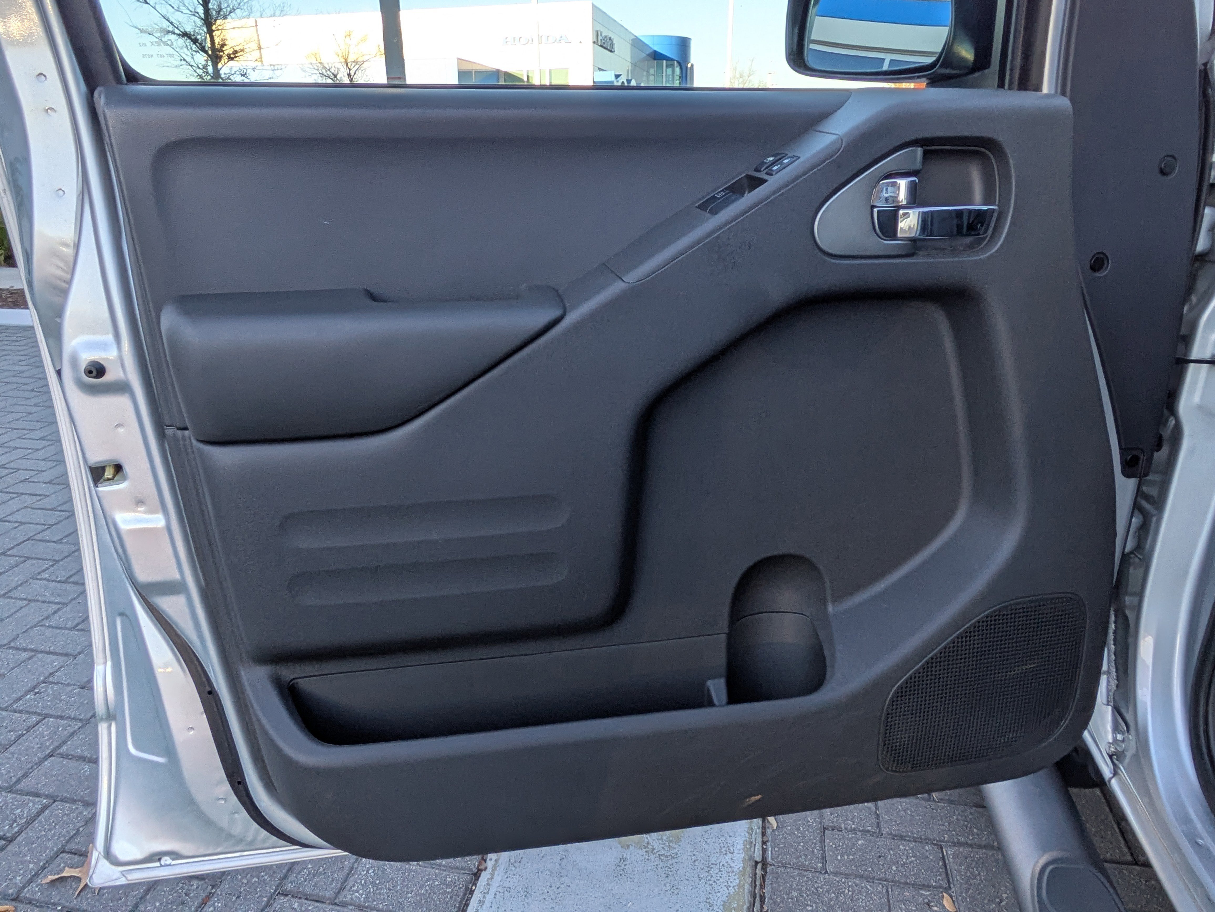 Used 2018 Nissan Frontier SV w/ Value Truck Package image 25