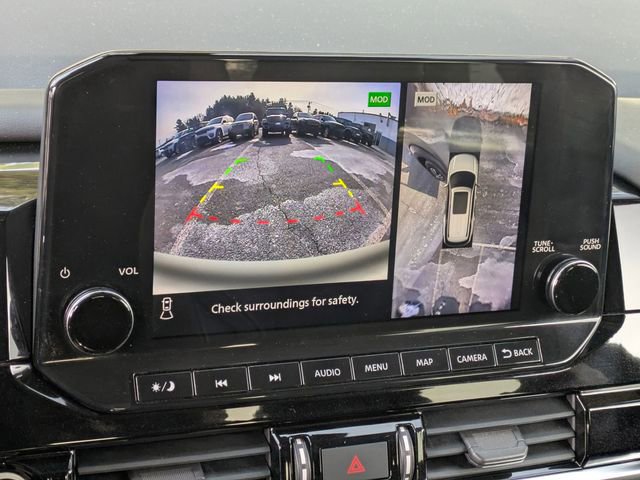 Used 2022 Nissan Pathfinder Platinum w/ Cargo Package image 26