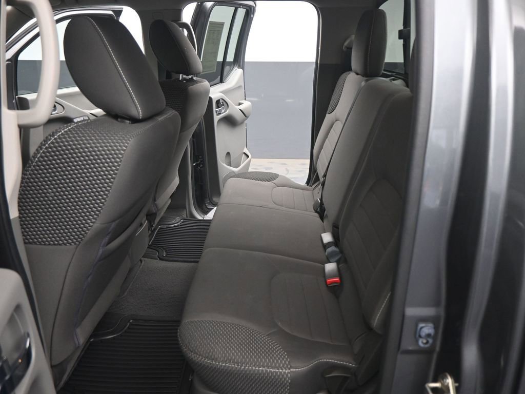 Used 2019 Nissan Frontier Desert Runner image 18