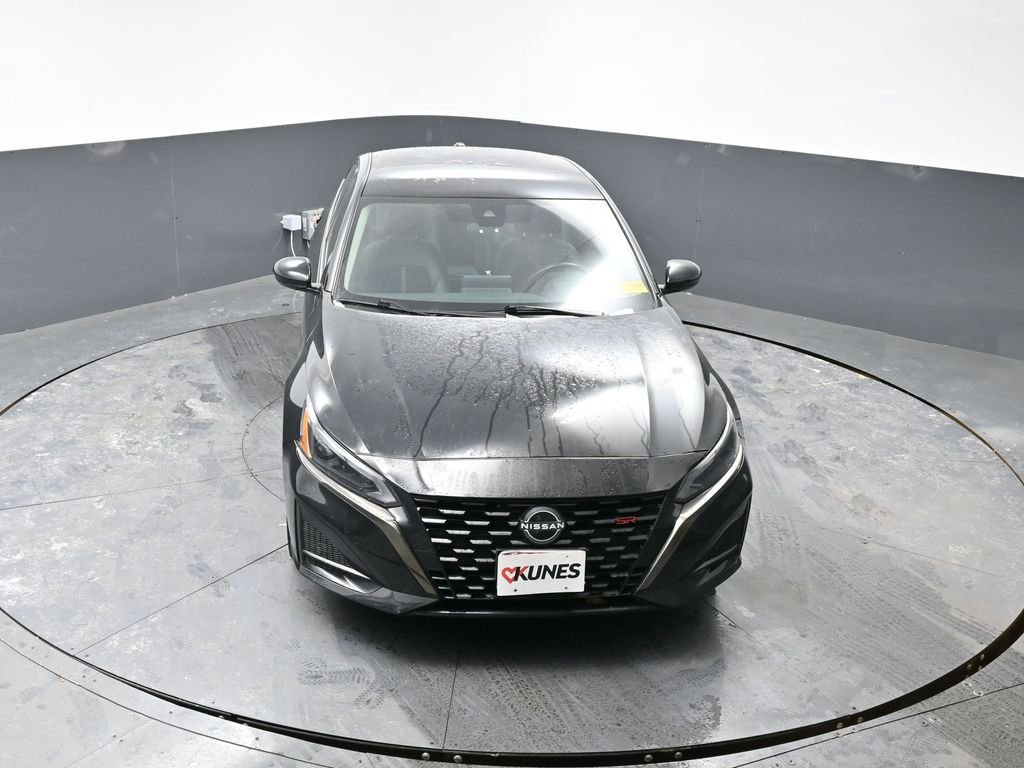 Used 2024 Nissan Altima 2.5 SR image 17