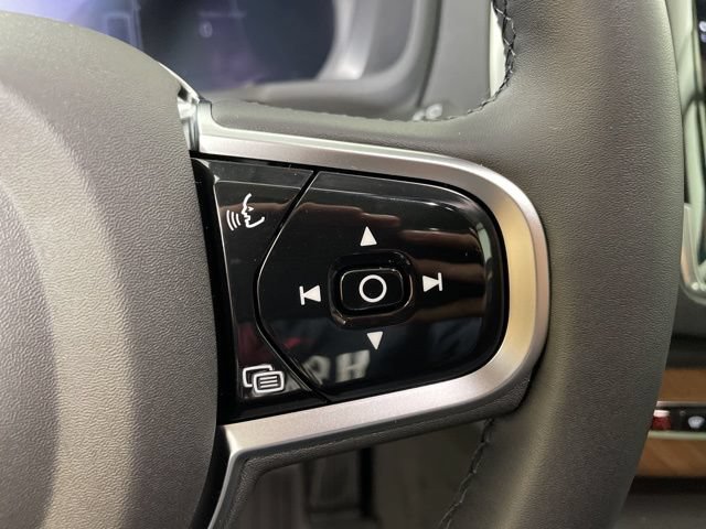 Certified 2025 Volvo XC90 T8 Plus w/ Protection Package Premier AWD/4WD image 26