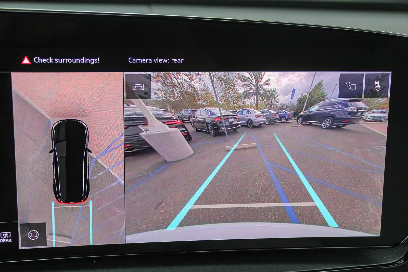 Certified 2025 Audi Q6 e-tron Premium Plus image 25