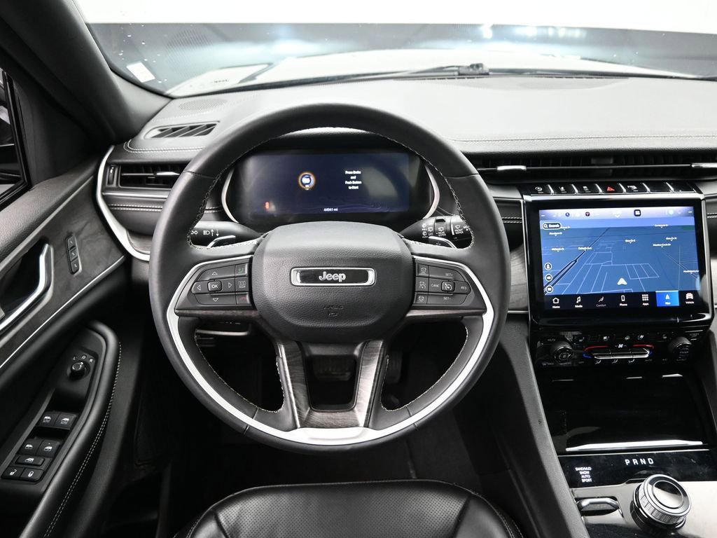 Used 2024 Jeep Grand Cherokee L Limited w/ Luxury Tech Group II image 25