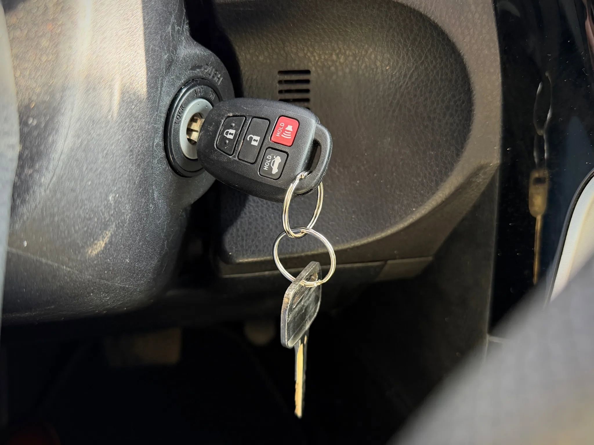 Used 2017 Toyota Corolla SE image 12