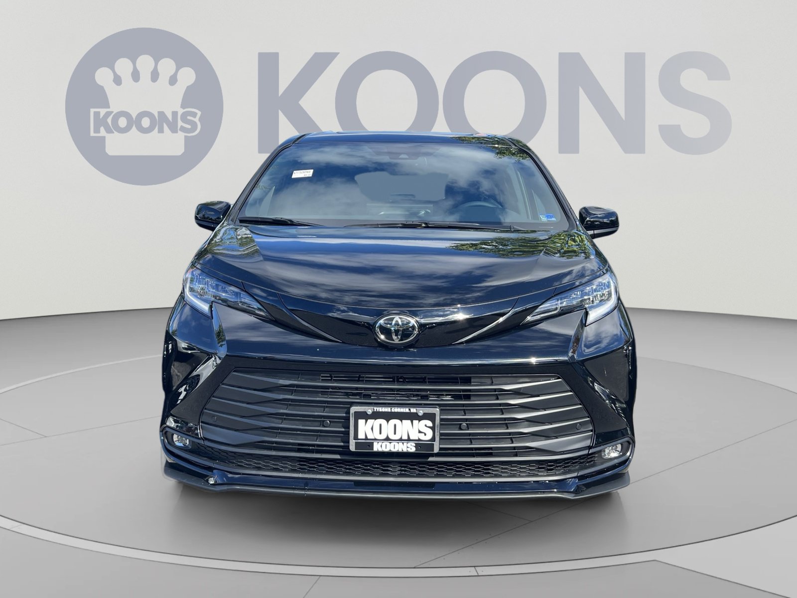 New 2026 Toyota Sienna XLE Woodland Edition AWD/4WD image 4