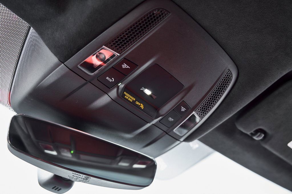 Used 2020 Porsche Taycan Turbo image 79