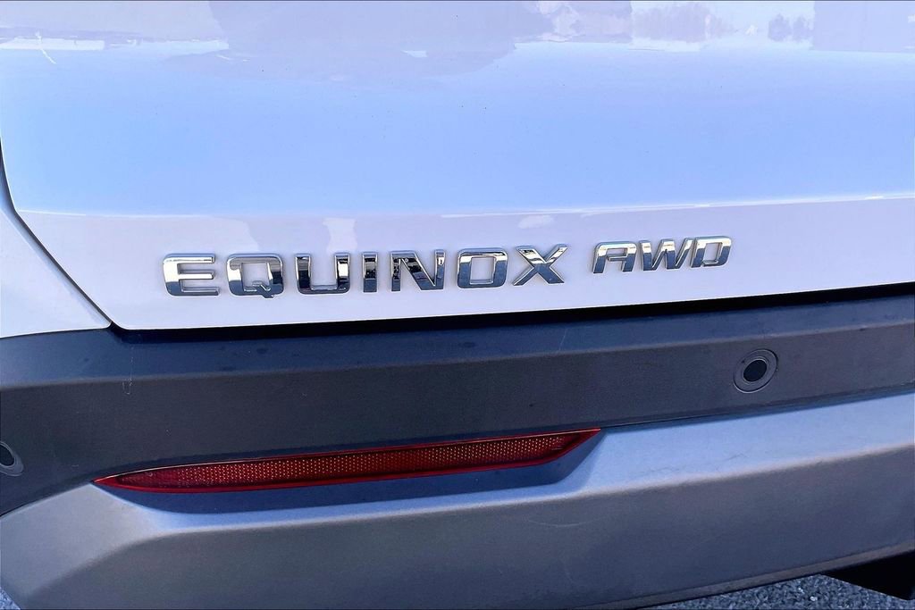 Used 2025 Chevrolet Equinox LT w/ Convenience Package II image 8