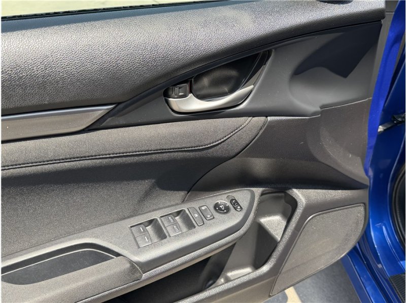 Used 2018 Honda Civic EX image 17