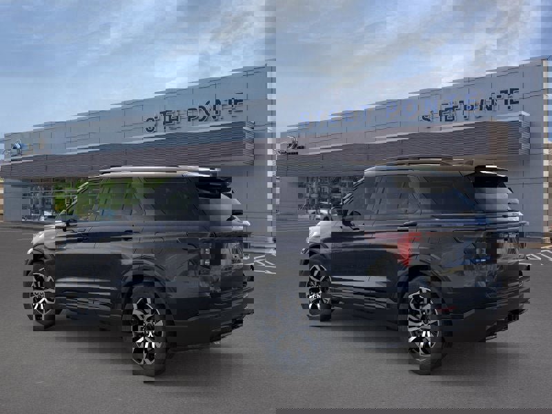 New 2026 Ford Explorer ST-Line image 4