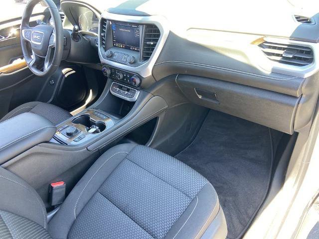 Used 2023 GMC Acadia SLE w/ Driver Convenience Package FWD image 24