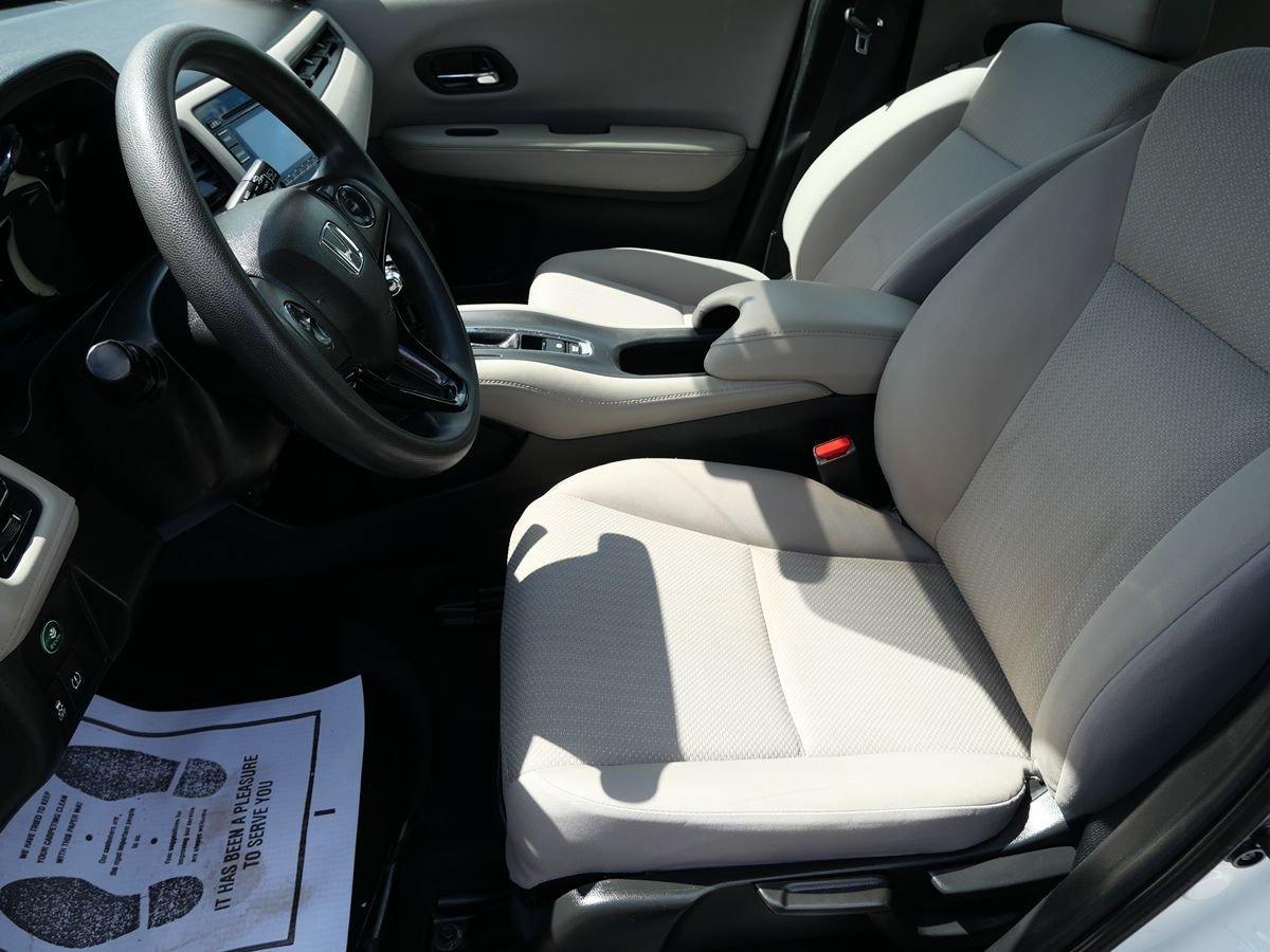 Used 2018 Honda HR-V LX image 17