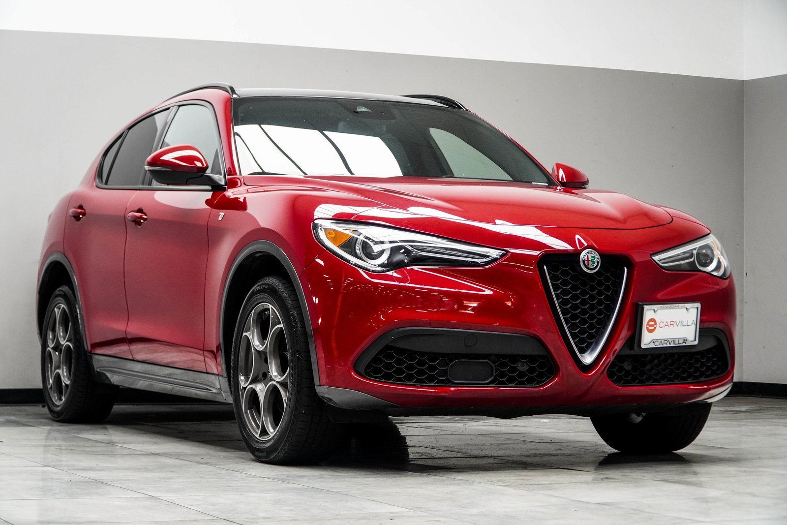 Used 2022 Alfa Romeo Stelvio Ti image 4