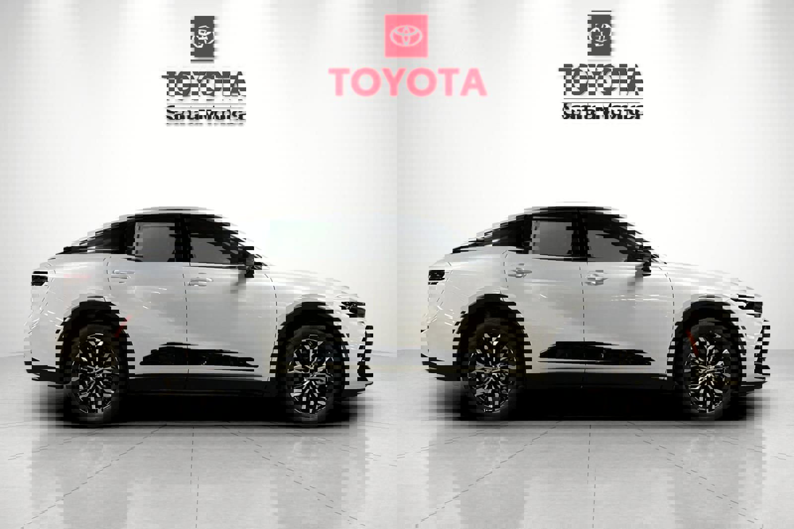 New 2026 Toyota Crown XLE image 2