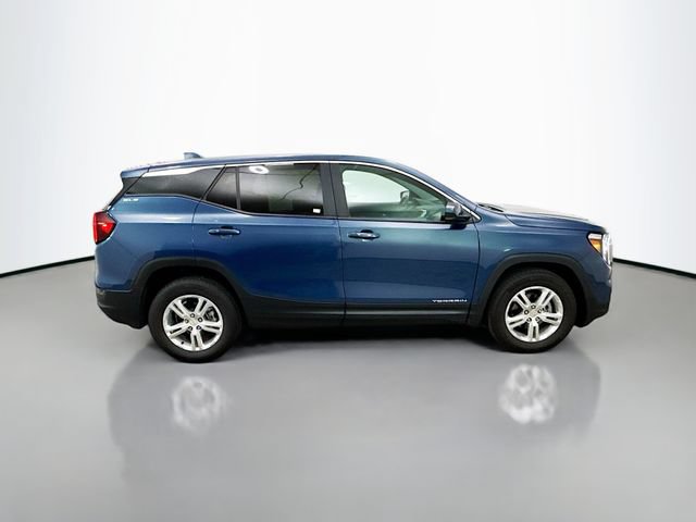 Used 2024 GMC Terrain SLE FWD image 9