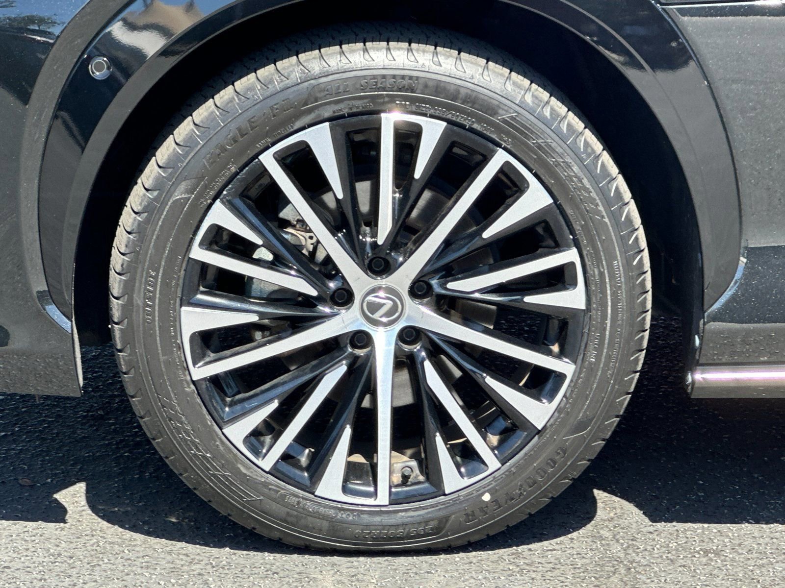 Used 2024 Lexus RZ 300e Premium w/ Technology Package image 33