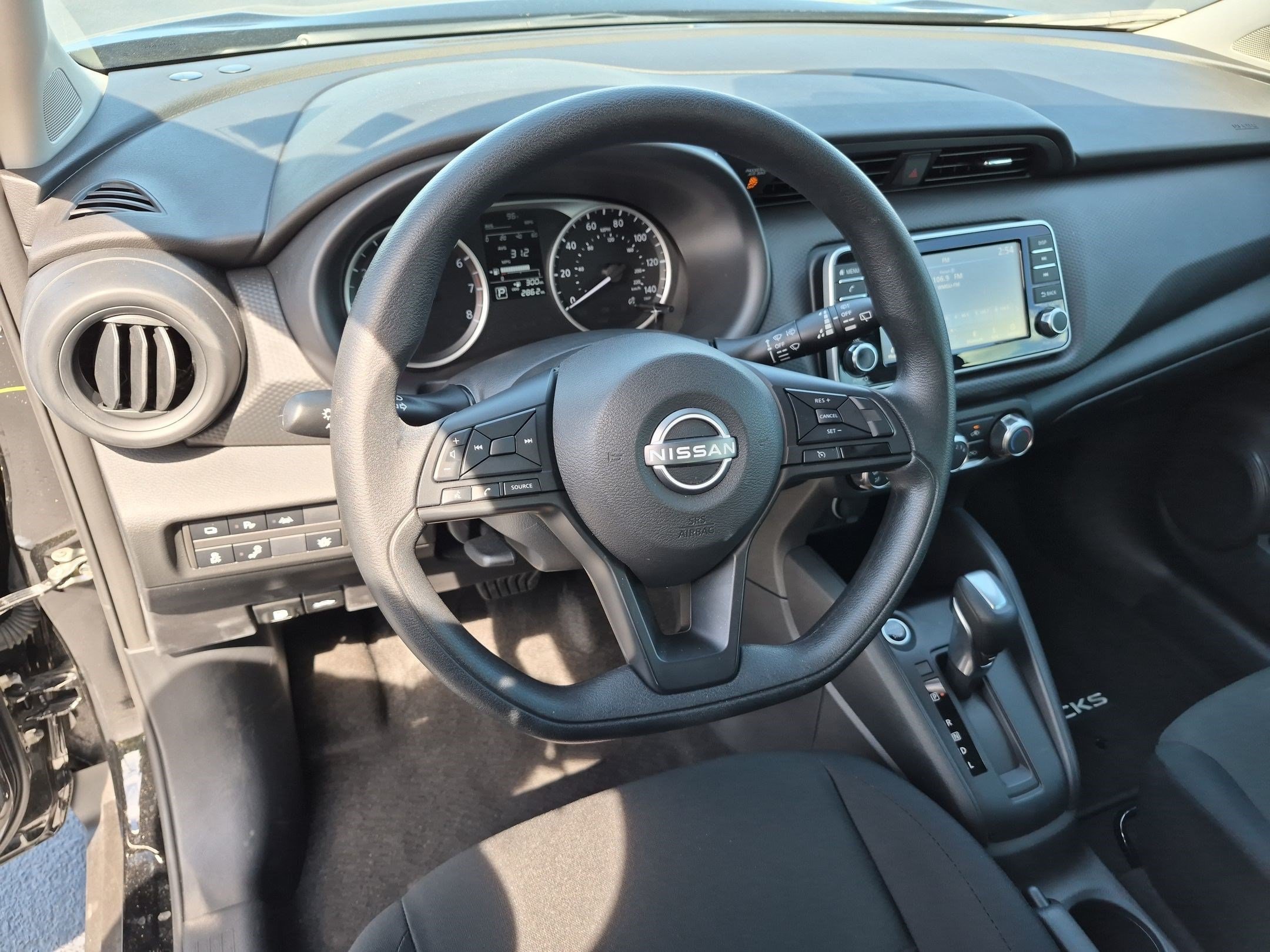 Used 2025 Nissan Kicks Play S FWD image 16