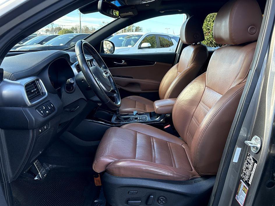 Used 2019 Kia Sorento SX image 9