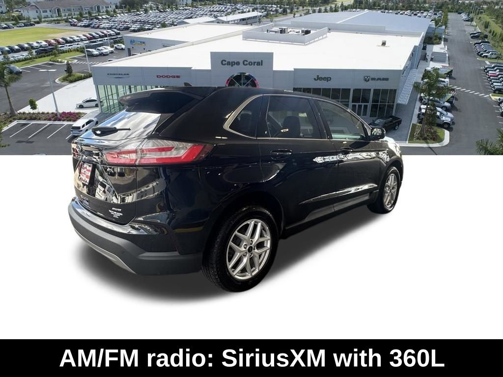 Used 2023 Ford Edge SEL image 4