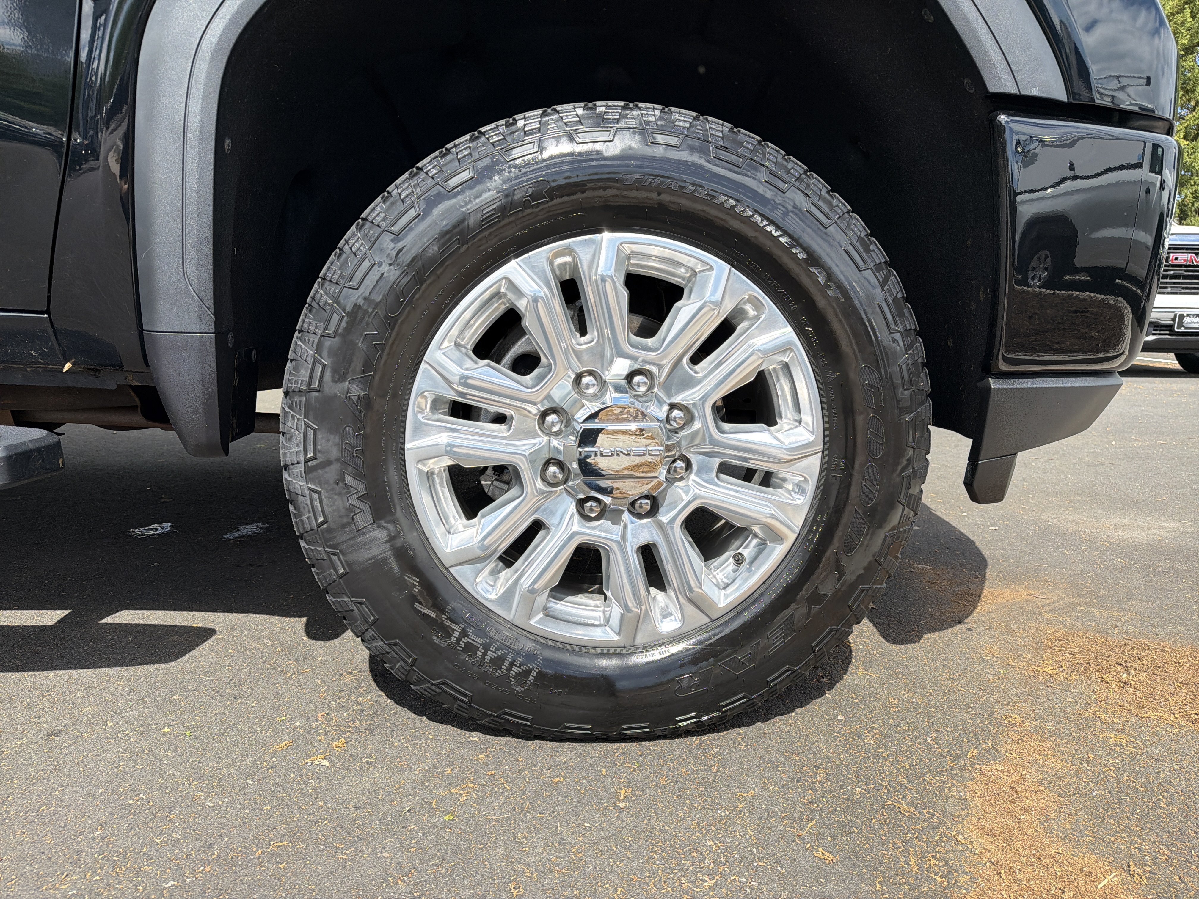 Used 2022 GMC Sierra 2500 Denali w/ Denali Ultimate Package AWD/4WD image 13
