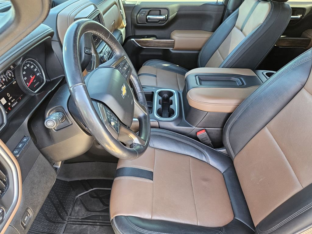 Used 2020 Chevrolet Silverado 1500 High Country w/ Technology Package AWD/4WD image 19