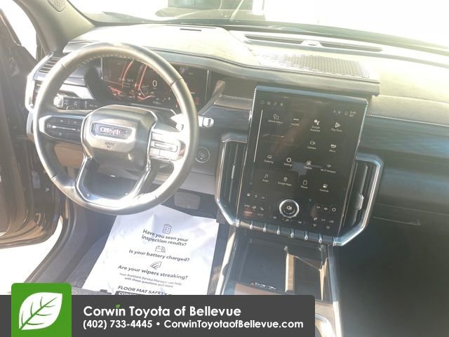 Used 2025 GMC Acadia Elevation image 14