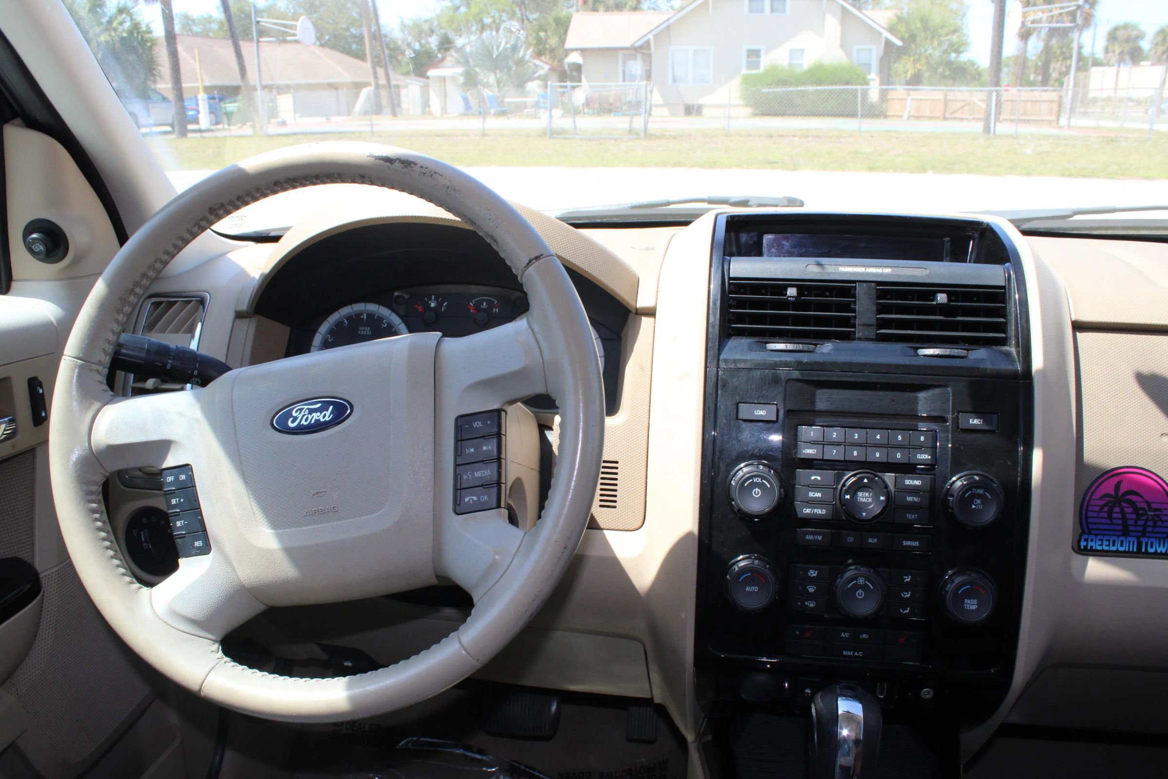 Used 2009 Ford Escape Limited FWD image 7