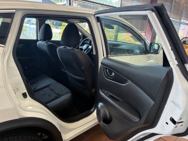 Used 2022 Nissan Rogue Sport S FWD image 32