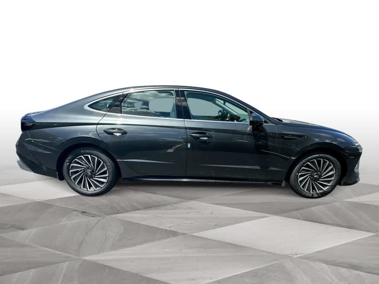 New 2025 Hyundai Sonata SEL FWD image 9