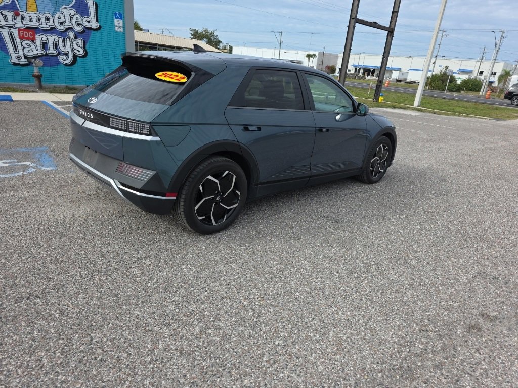 Used 2022 Hyundai Ioniq 5 SE image 3