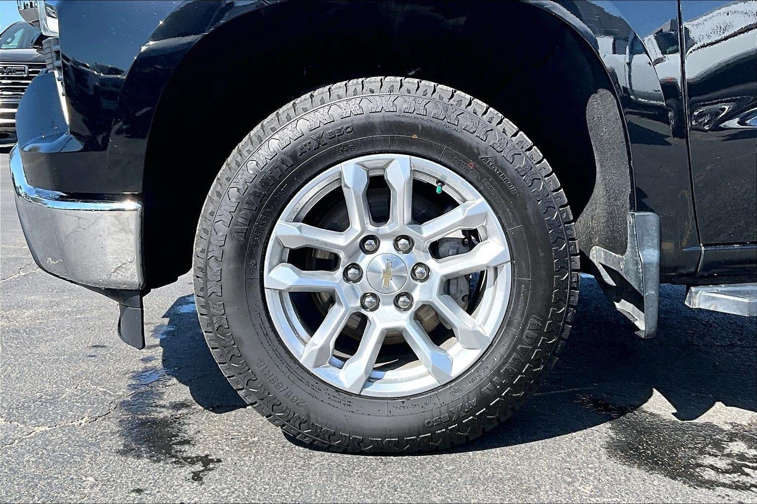 Used 2023 Chevrolet Silverado 1500 LT AWD/4WD image 9