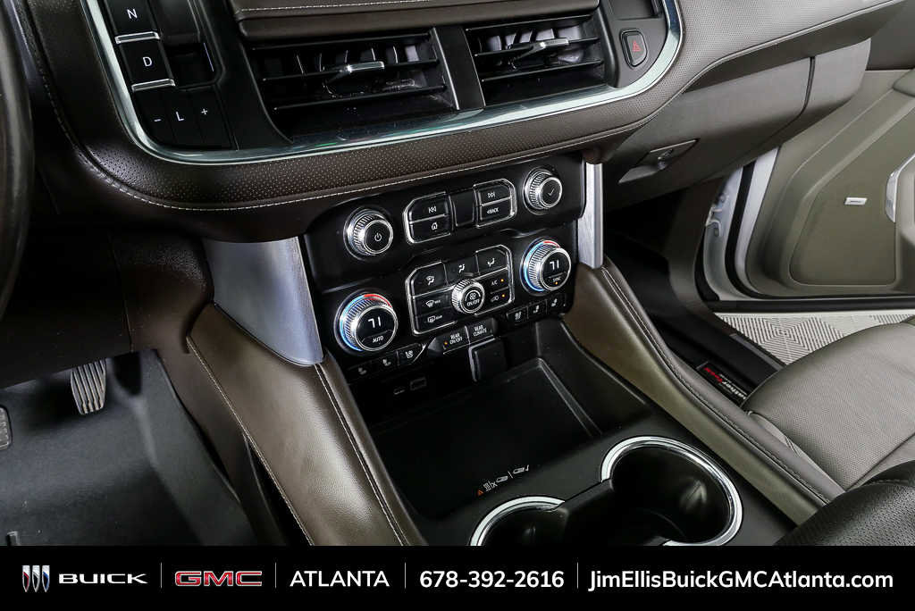 Used 2023 GMC Yukon SLT image 17