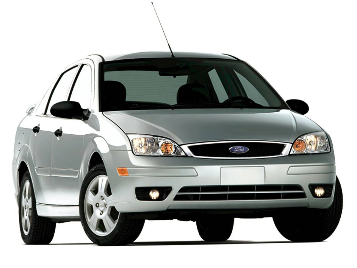 Used 2005 Ford Focus ZX4 Sedan