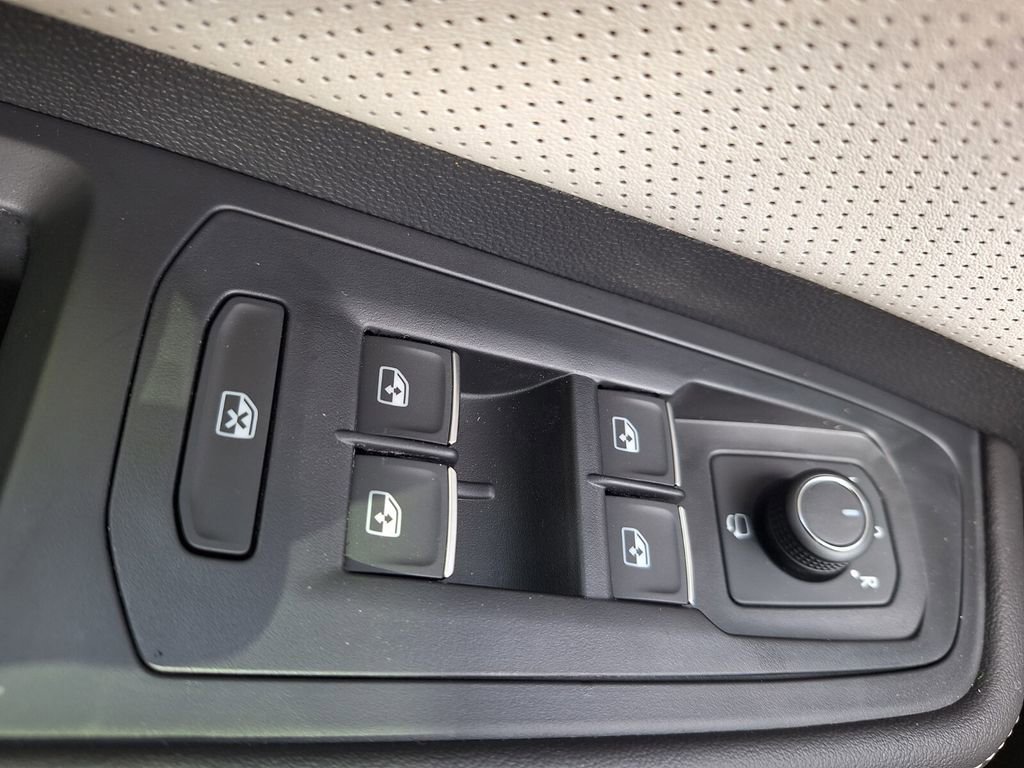 New 2026 Volkswagen Atlas Cross Sport SEL Premium R-Line image 20