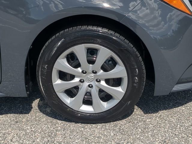 Certified 2025 Toyota Corolla LE FWD image 11