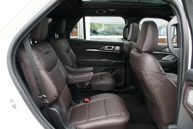 New 2026 Ford Explorer Platinum w/ LUX Leather Package image 38